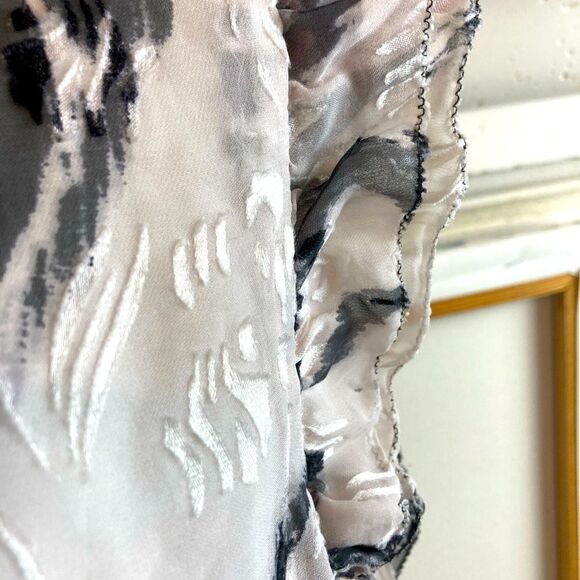 WHBM silk & velvet abstract print blouse w/high neck deep keyhole front💐 - Picture 8 of 13